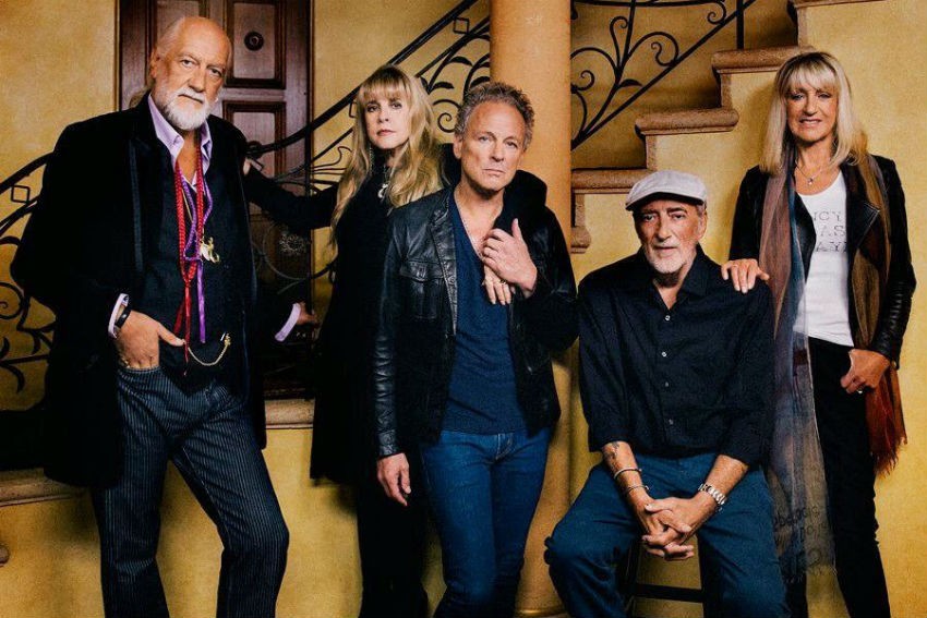 Christine McVie reunites with Fleetwood Mac