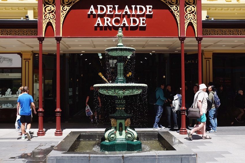 The Surprisingly Glamorous Past of the Rundle Mall Fountain