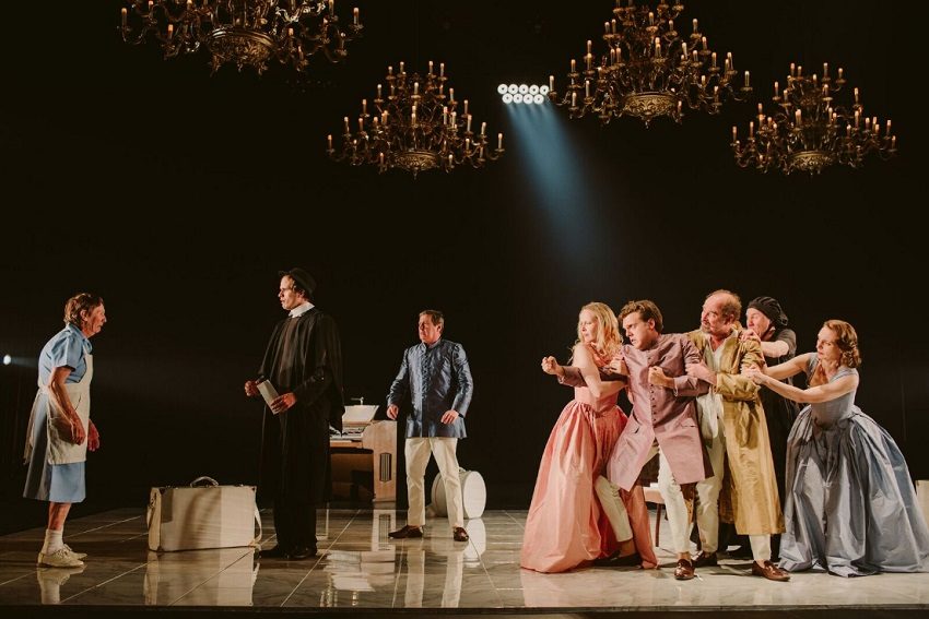 Review: Tartuffe