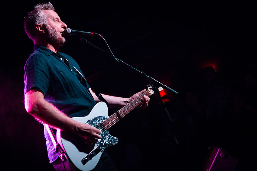 Review: Billy Bragg at the Governor Hindmarsh