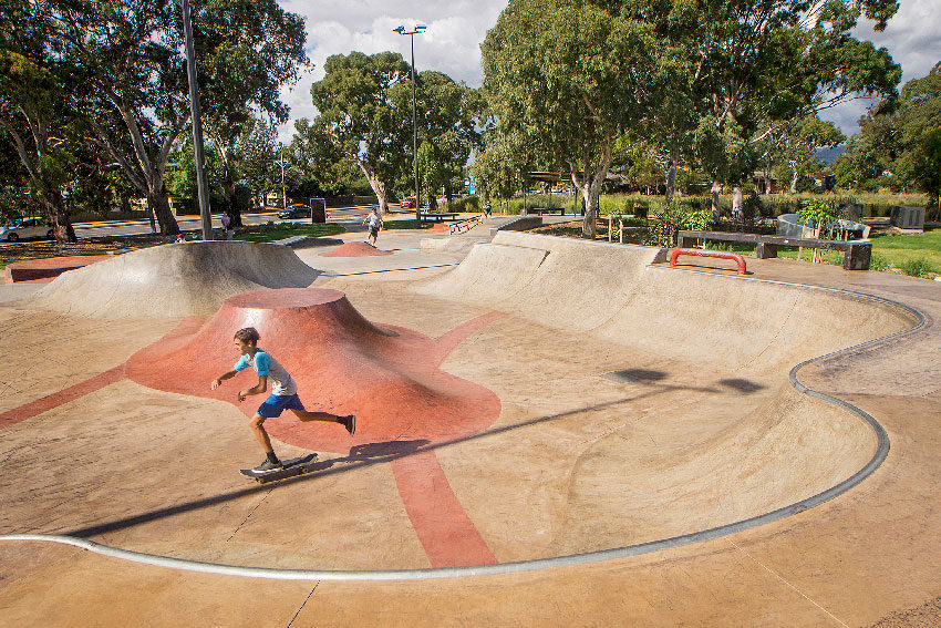 Oaklands Recreation Plaza