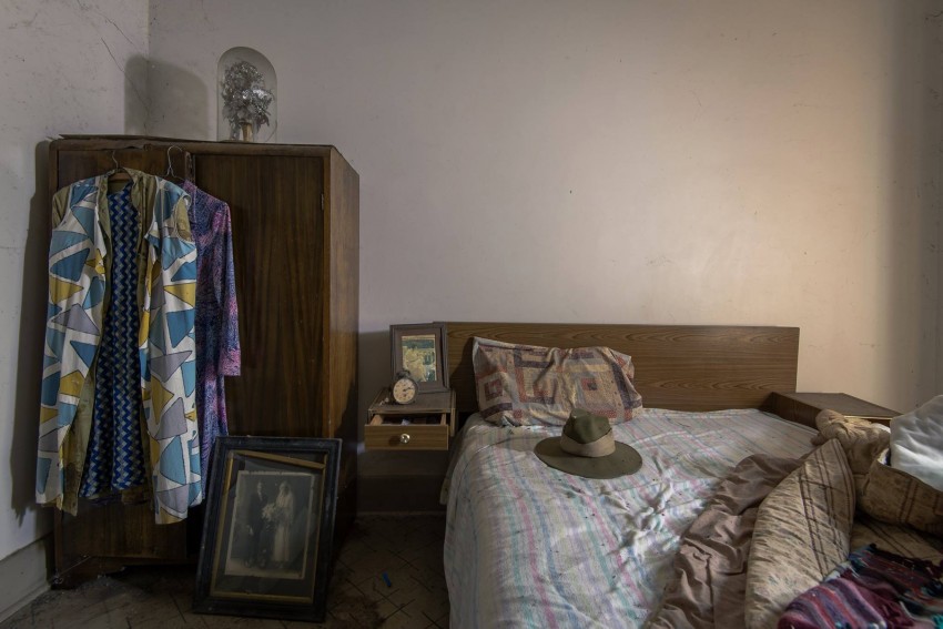 Bedroom-autopsy-of-adelaide-scott-mccarten-adelaide-review-2016-photography-abandoned-building