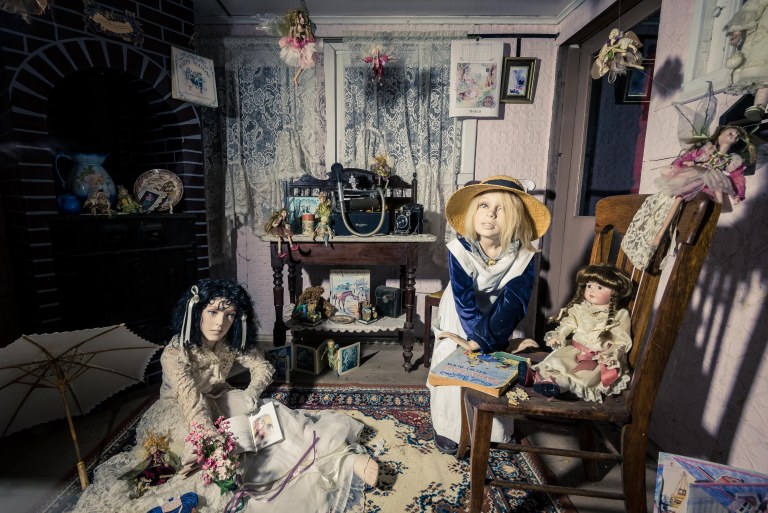 fairyland-autopsy-of-adelaide-review-creepy-dolls-scott-mccarten-photography