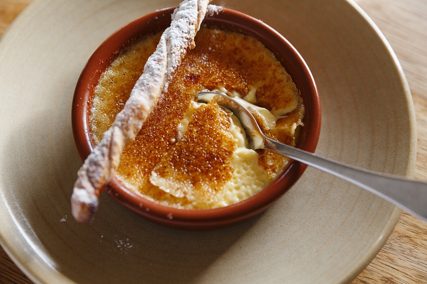 Le-Mistral-Adelaide-Review-Jonathan-VDK-french-cuisine-local-restaurant-mclaren-vale-top-class-restaurant-creme-brulee