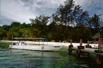 Manukan-Island-Adelaide-Review-Travel-Indonesia-2016-island-paradise