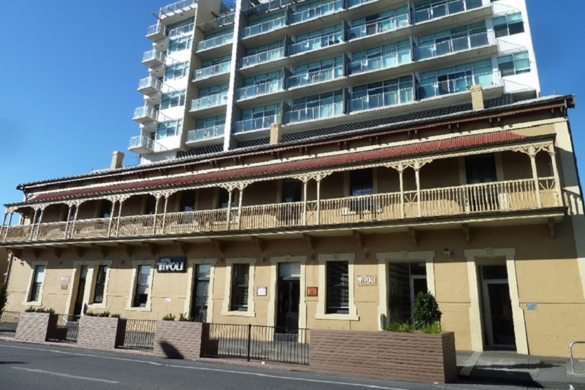 Tivoli-Hotel-Adelaide-Review