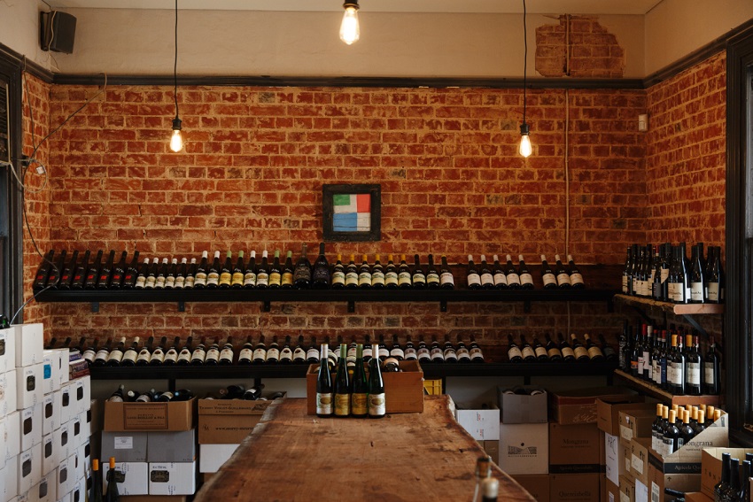 west-end-wine-pubs-adelaide-review